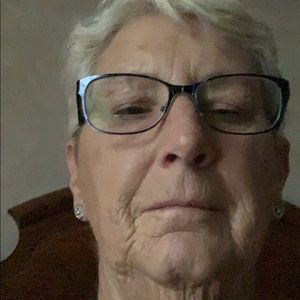 Meet your Posher, Anne